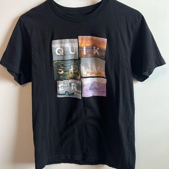 Quiksilver Other - Boys quicksilver tshirt